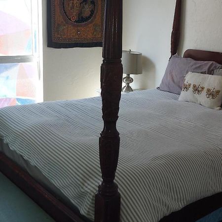 Ocean Front Vortex Female Hostel Private Rooms Free Bikes Лос-Анджелес Экстерьер фото