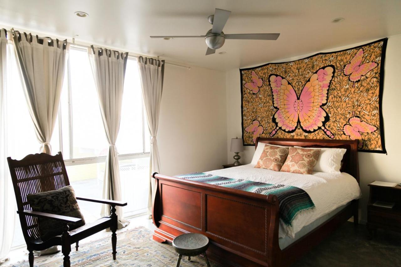 Ocean Front Vortex Female Hostel Private Rooms Free Bikes Лос-Анджелес Экстерьер фото