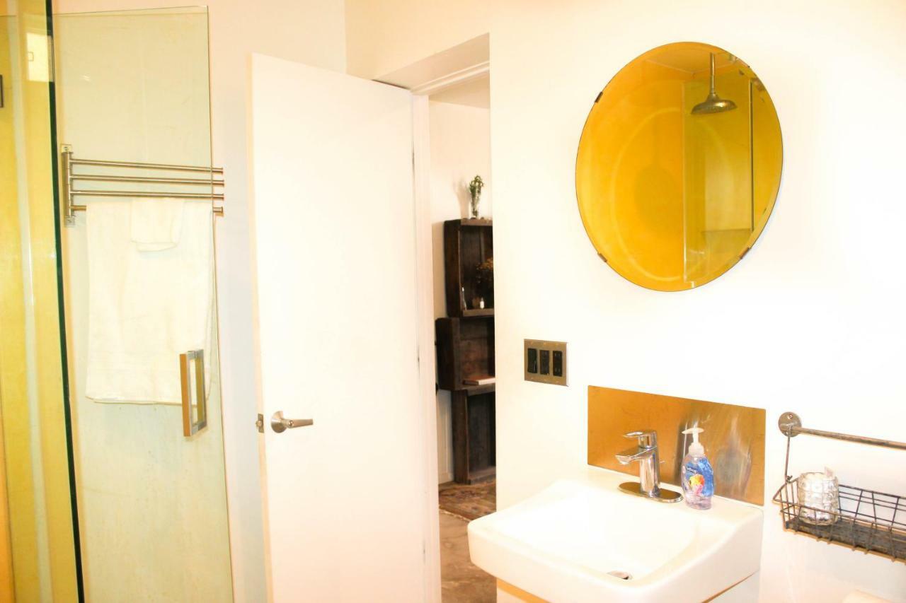 Ocean Front Vortex Female Hostel Private Rooms Free Bikes Лос-Анджелес Экстерьер фото