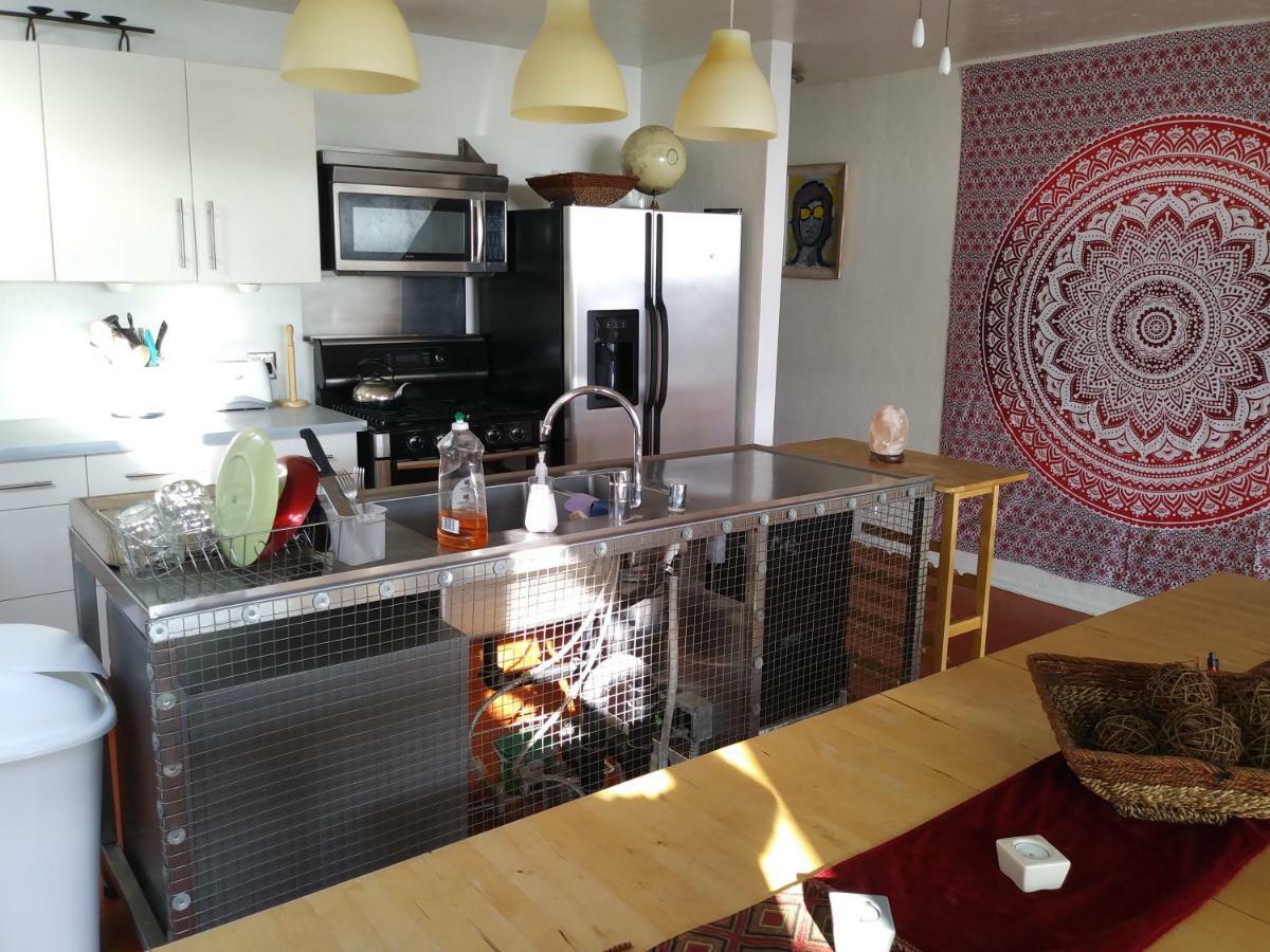 Ocean Front Vortex Female Hostel Private Rooms Free Bikes Лос-Анджелес Экстерьер фото